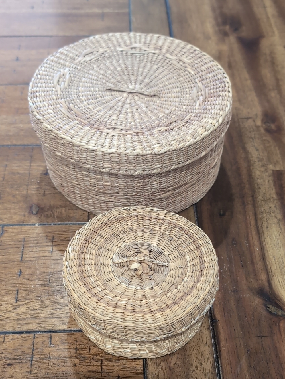 Two (2) Vintage Handwoven Sweetgrass Trinket Baskets With Lids